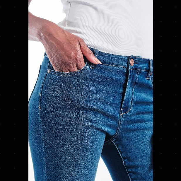 1822 Denim - Tall 38” Butter Slim Boot In Ziggy pocket detail