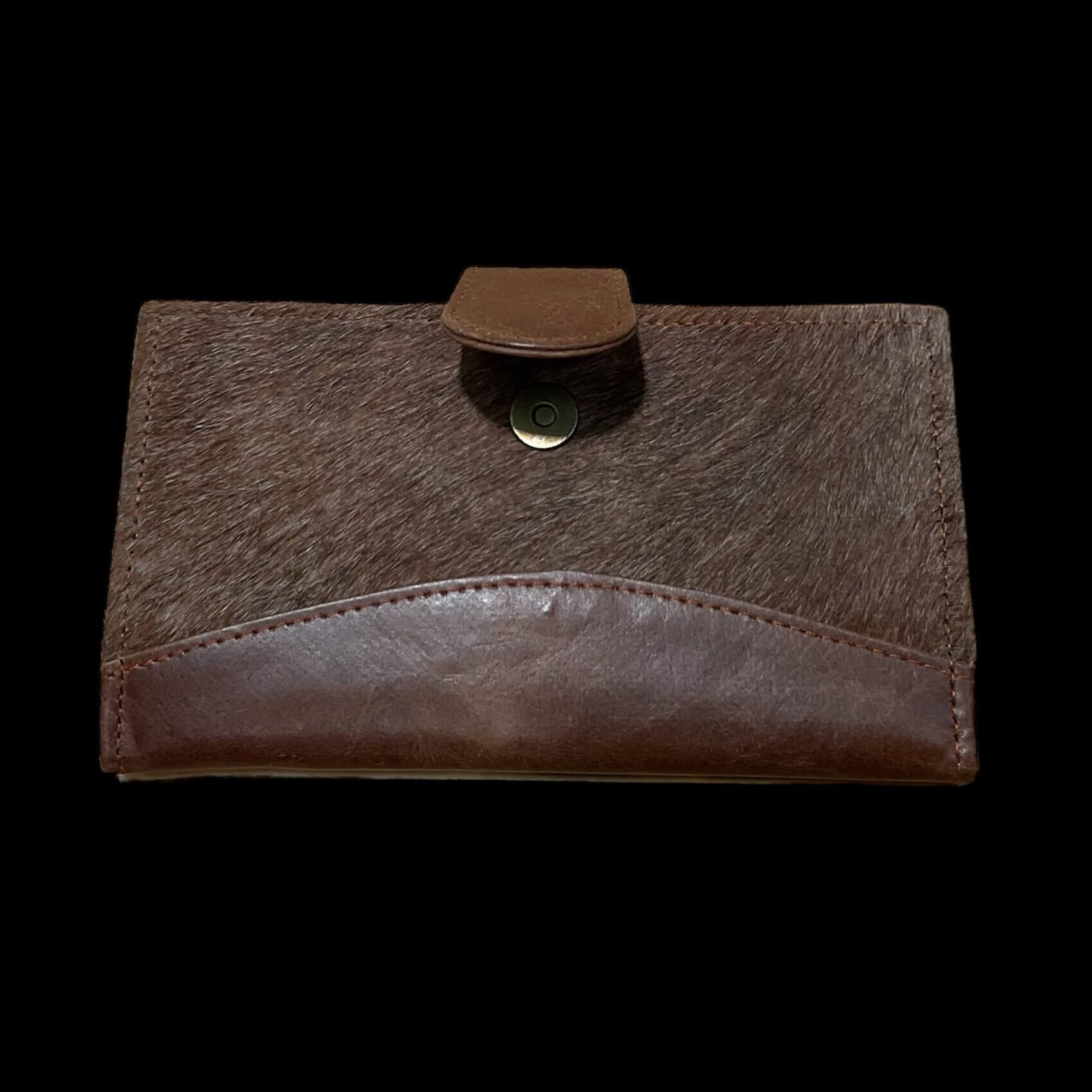 HorseHairz Equestrian Small Chestnut Leather Bilfold Wallet shows snap