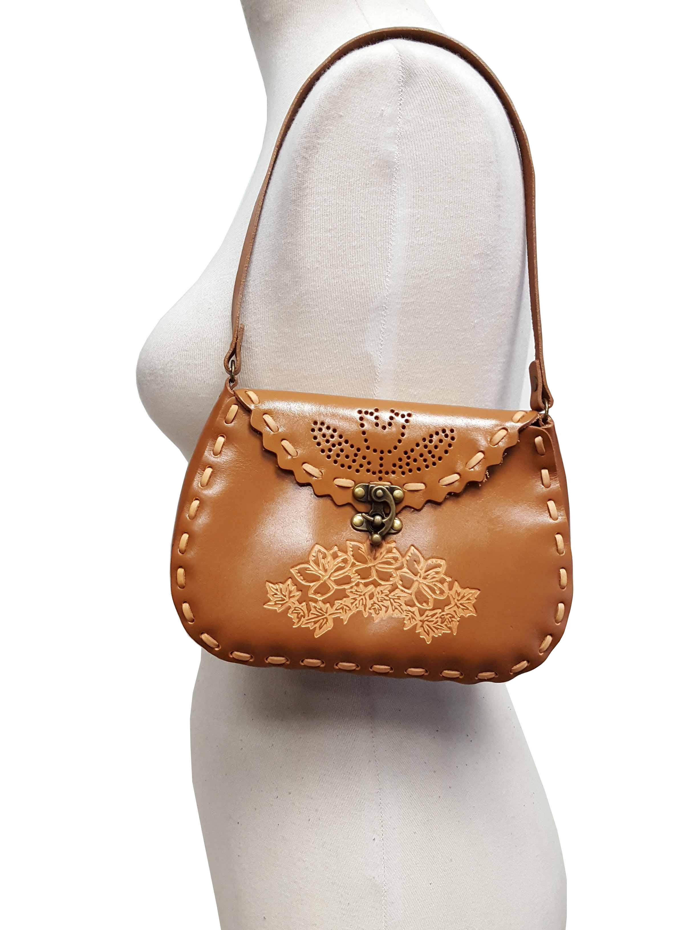 Axesoria West - Genuine Leather Shoulder Handbag w. Floral Design