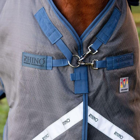 Horseware® Rhino® Hexstop Plus Turnout (0g Lite) front closure detail.