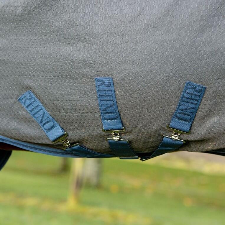Horseware® Rhino® Hexstop Plus Turnout (0g Lite) surcingle detail.