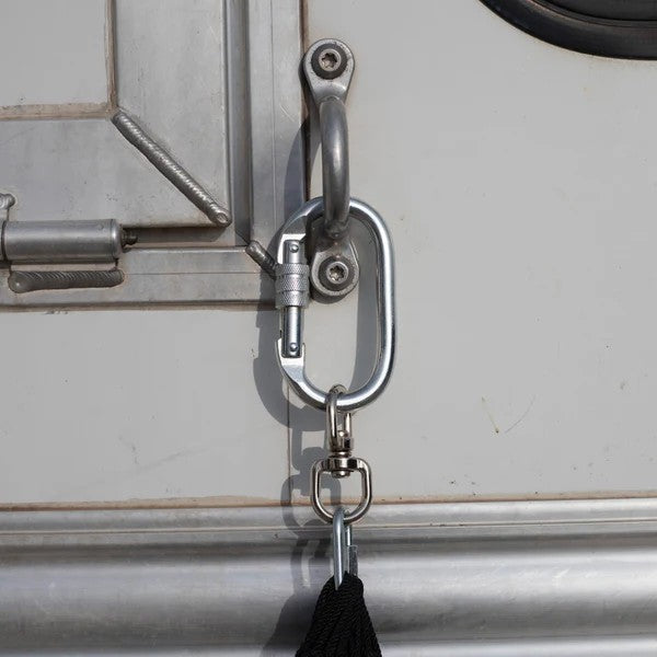 Hay Chix® Swivel
