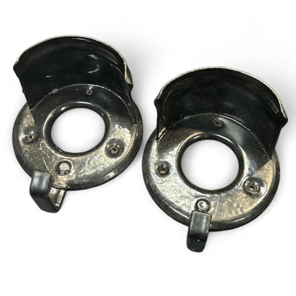 KHS-E Bridle Hook - Two black metal brackets 