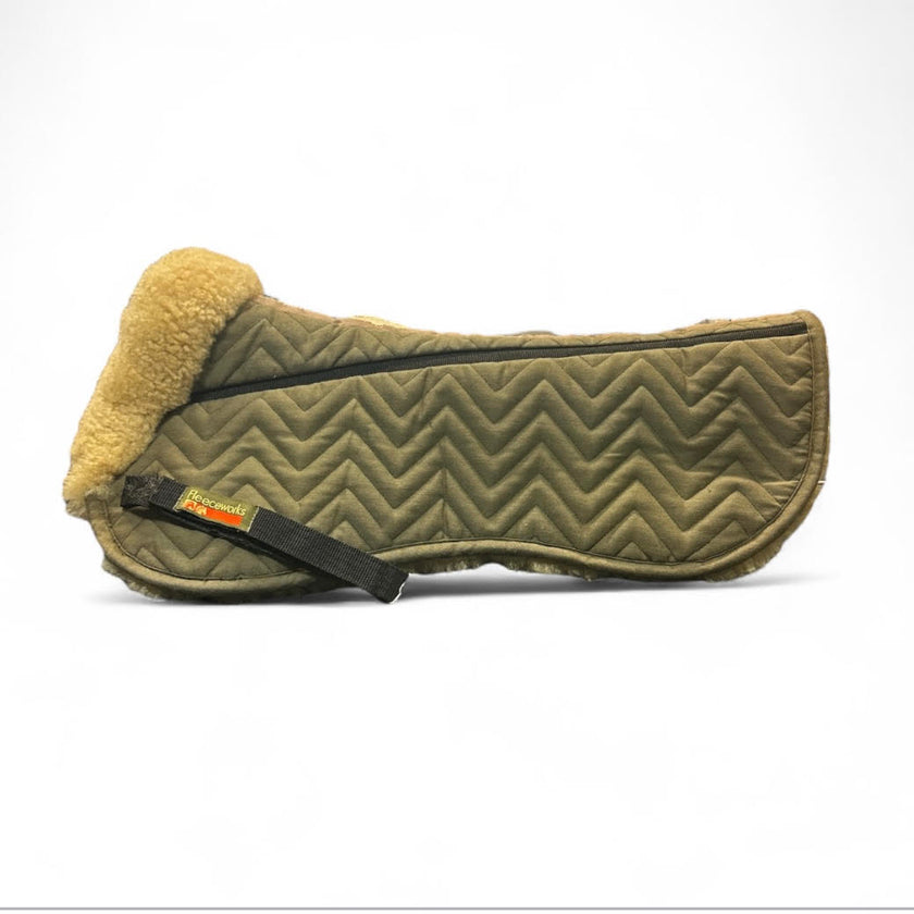 KHS-E Fleece Works Sheepskin Half Pad - Quilted horse saddle pad with zigzag pattern 