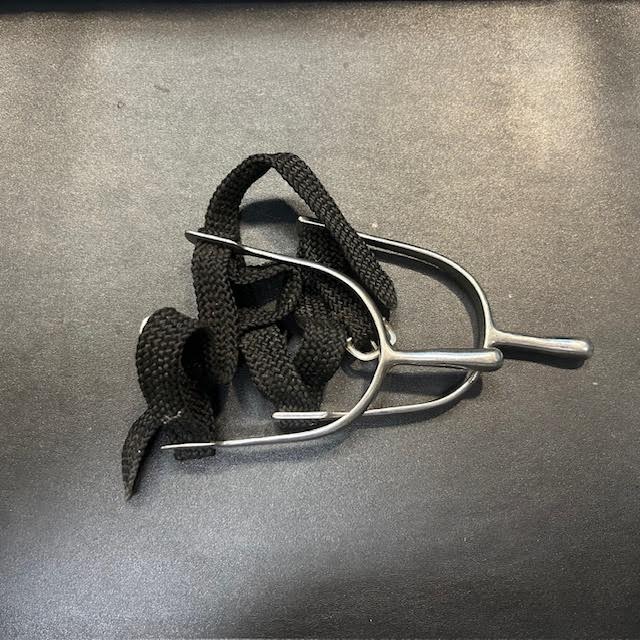 KHS-E SPURS 17, pair with black nylon straps