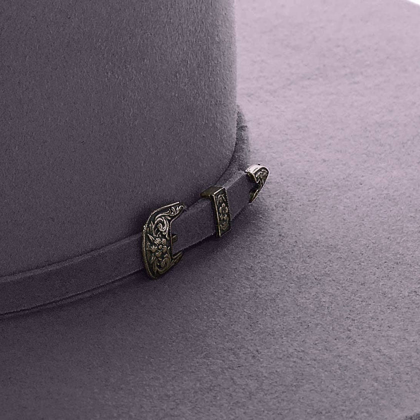Lubbock Low Cattleman Cowboy Hat detail view of hat band buckle