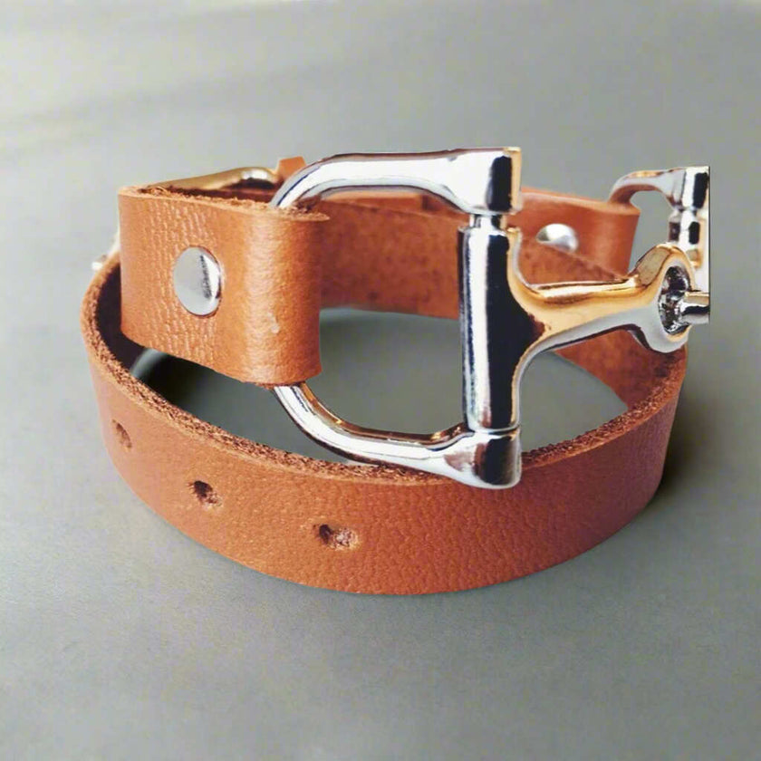 PIPPY - Snaffle Bit Bracelet Equestrian Gifts close up