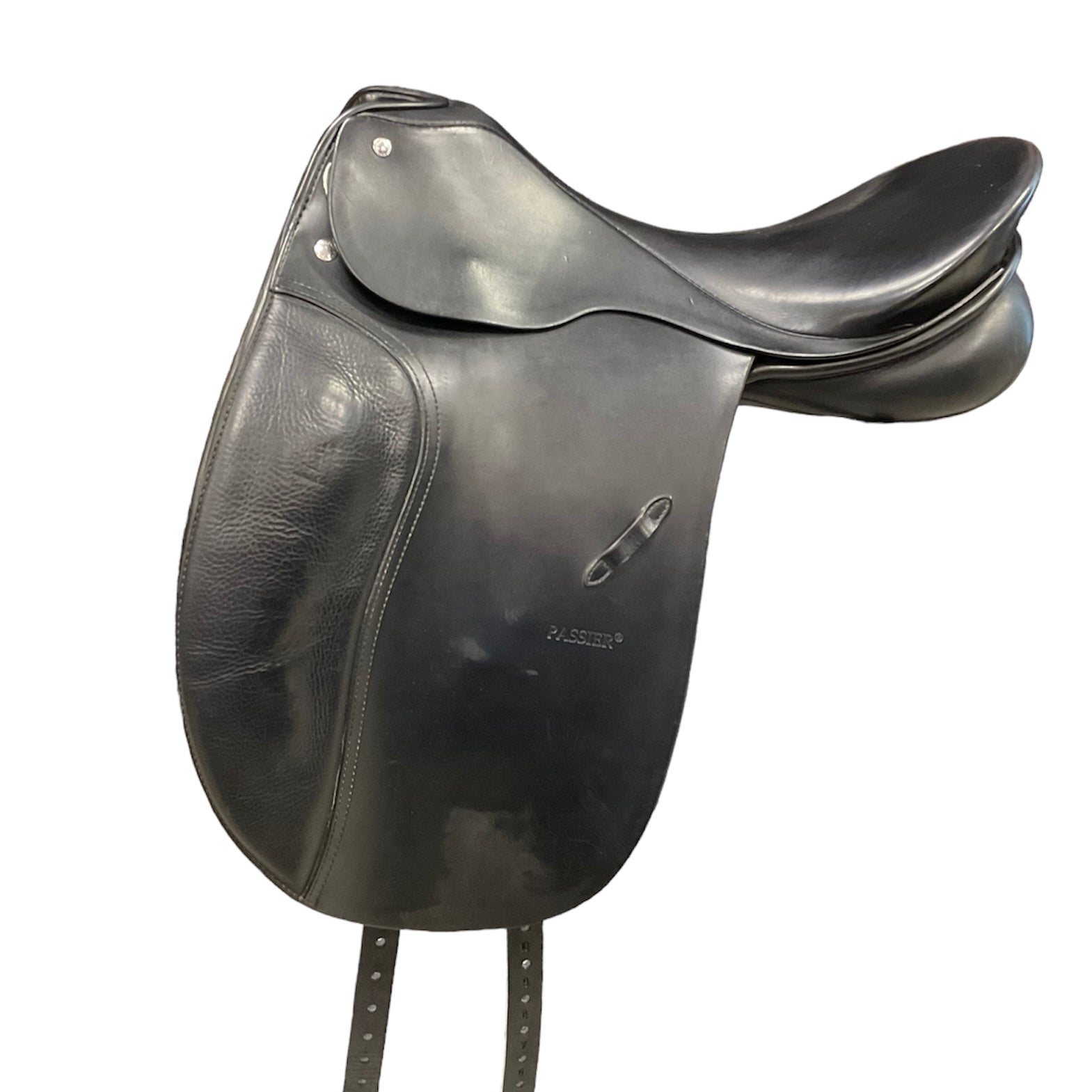 KHS Consignment 17.5 MW Passier Relevant Dressage Saddle 3134