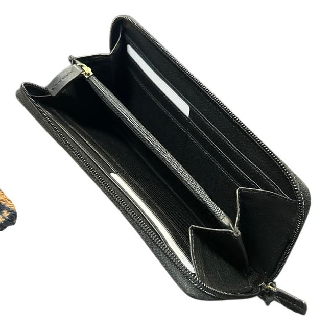 SIT Custom Square Wallet shows inside