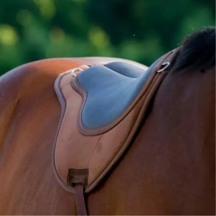 Close-up of a horse wearing ThinLine Bareback Saddle Pad in brown