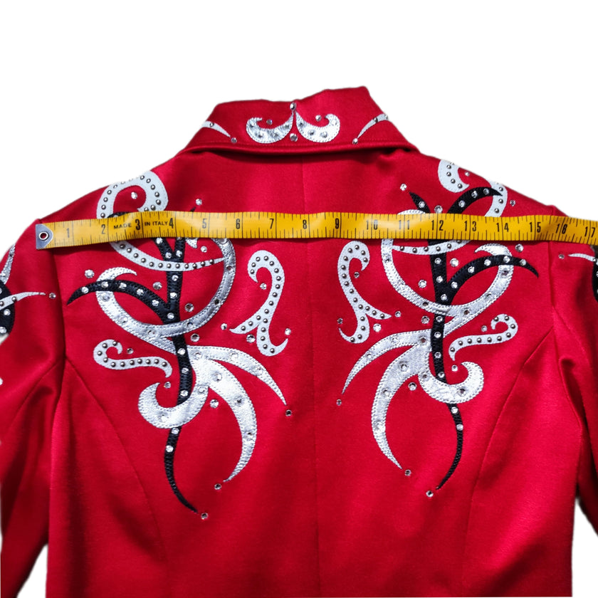 showmanship outfit red measurement accross shoulders
