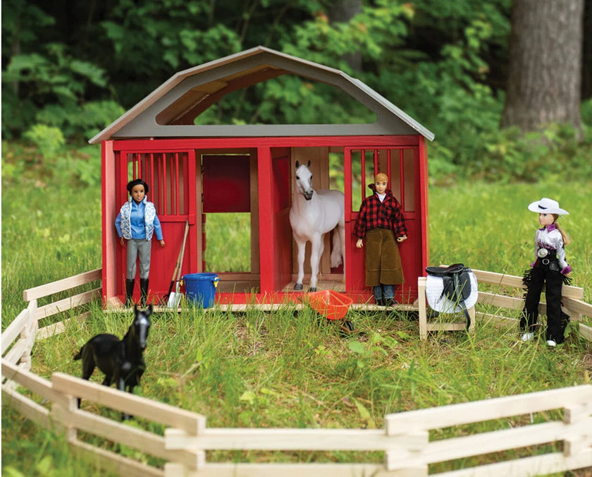 BREYER Painted Deluxe Two-Stall Barn