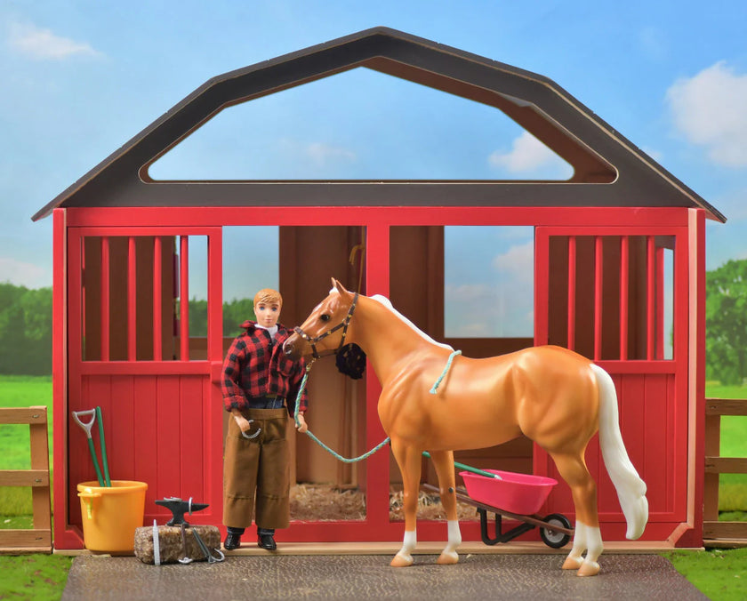 BREYER Painted Deluxe Two-Stall Barn