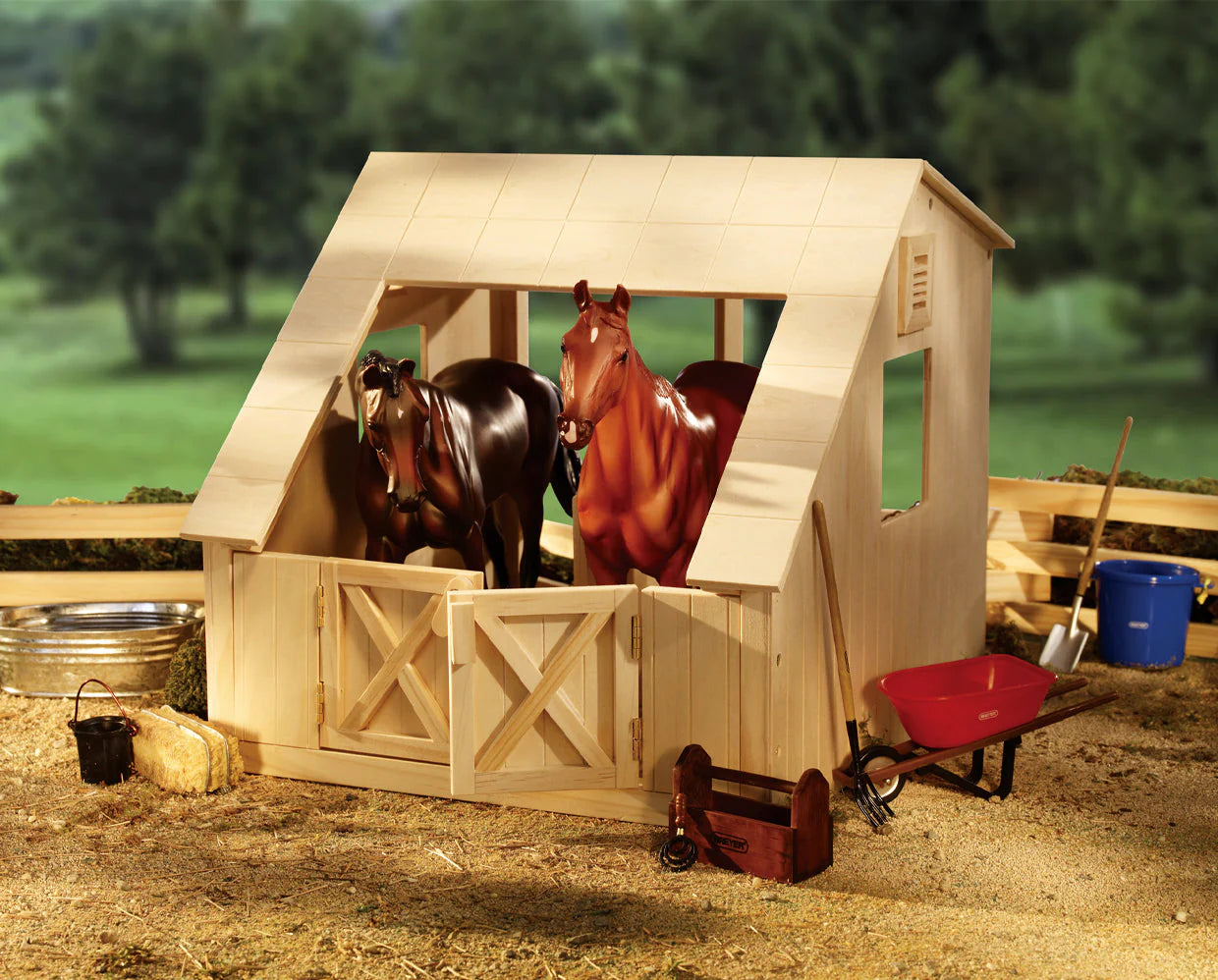 BREYER WOOD STABLE