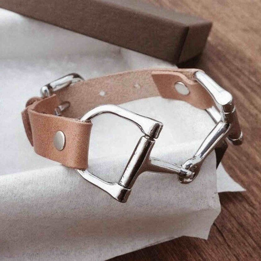PIPPY - Snaffle Bit Bracelet Equestrian Gifts with leather 